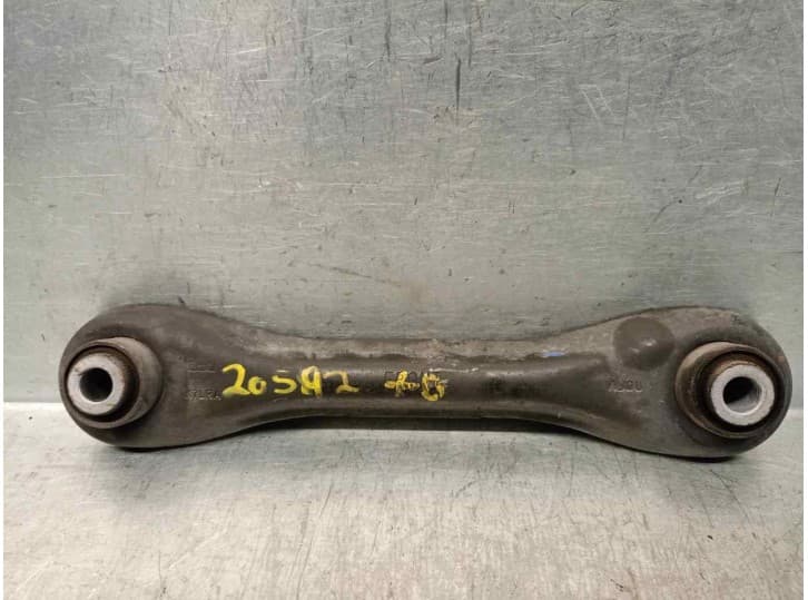 Recambio de brazo suspension inferior trasero derecho para ford kuga i 2.0 tdci referencia OEM IAM 1500111