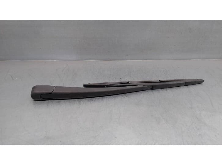 Recambio de brazo limpia trasero para mazda 3 (bk) 1.6 di turbo referencia OEM IAM BP4K67421