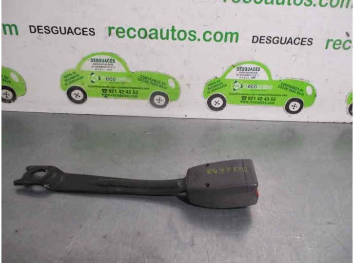 Recambio de enganche cinturon delantero izquierdo para toyota prius sedán (_w1_) 1.5 hybrid (nhw1_) referencia OEM IAM