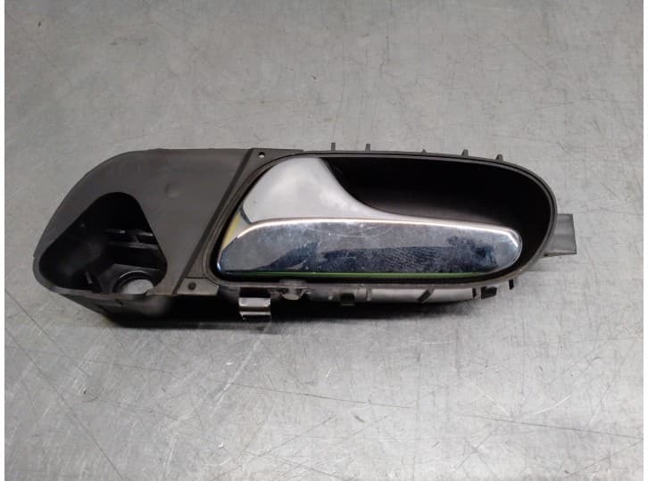 Recambio de maneta interior delantera izquierda para mercedes-benz vaneo (414) 1.7 cdi (414.700) referencia OEM IAM A4147601061