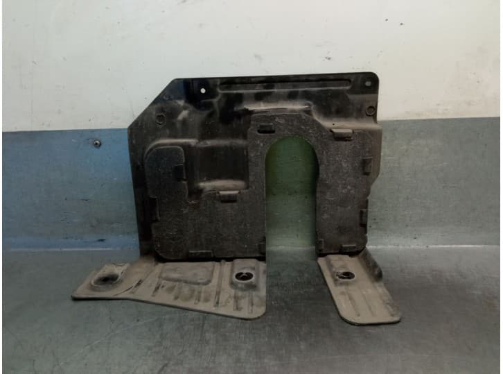 Recambio de cubrecarter para bmw x6 (g06, f96) xdrive 40 d mild-hybrid referencia OEM IAM 5175742491 5175742491