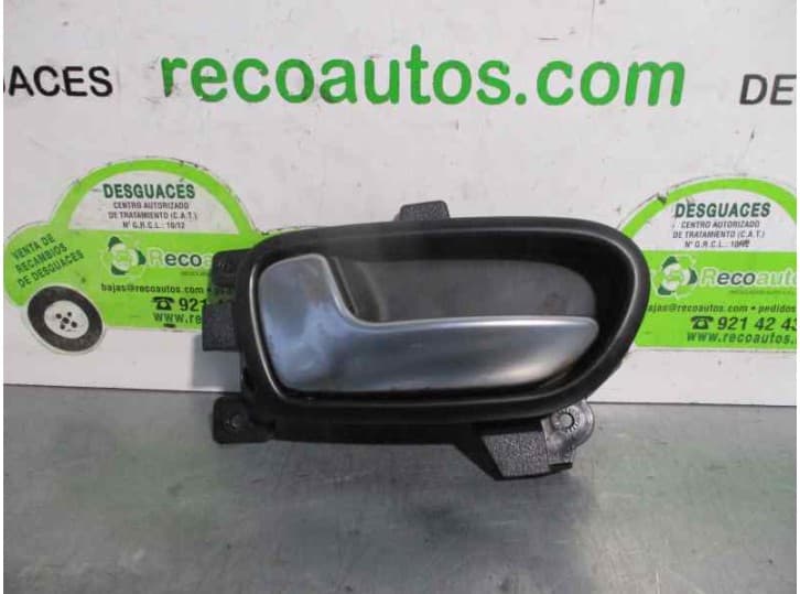 Recambio de maneta interior trasera izquierda para kia carens iv 1.6 gdi referencia OEM IAM 83613RP000