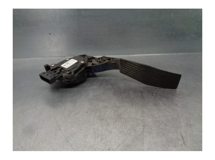 Recambio de potenciometro pedal para opel astra j (p10) 1.7 cdti (68) referencia OEM IAM 13252702 6VP00976507