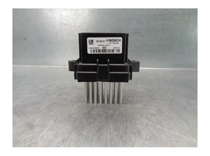 Recambio de resistencia calefaccion para opel astra j (p10) 1.7 cdti (68) referencia OEM IAM 13503201 F011500056 BOSCH