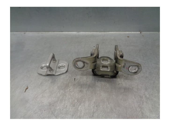 Recambio de bisagra puerta para dodge journey 2.0 crd referencia OEM IAM 5074257AB 4589050AA