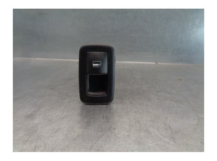 Recambio de mando elevalunas trasero derecho para dodge journey 2.0 crd referencia OEM IAM 04602531AE