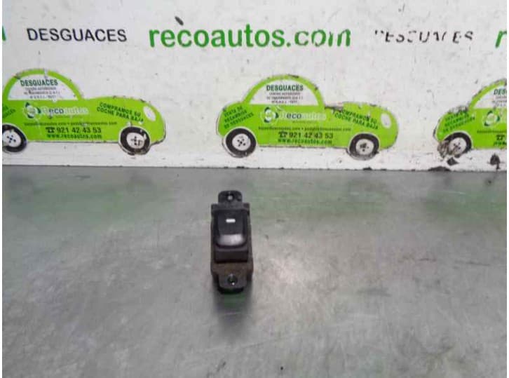 Recambio de mando elevalunas trasero derecho para hyundai i10 ii (ba, ia) 1.0 referencia OEM IAM 93575B40004X 299122842