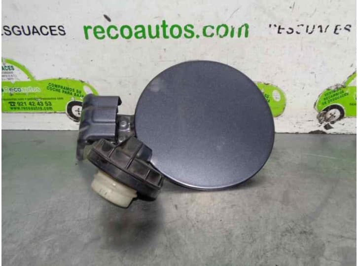 Recambio de tapa exterior combustible para hyundai i10 ii (ba, ia) 1.0 referencia OEM IAM 31030B9000 GRIS
