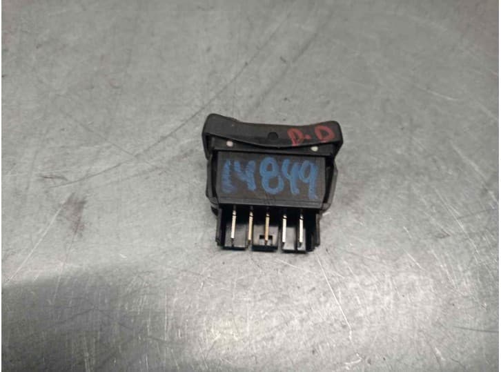 Recambio de mando elevalunas delantero derecho para renault 21 station wagon (k48_) 2.0 referencia OEM IAM