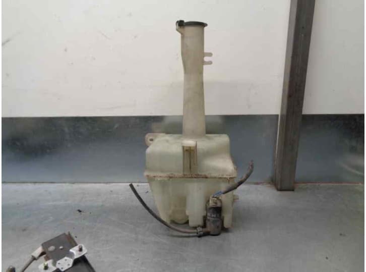 Recambio de deposito limpia para hyundai lantra ii (j-2) 1.6 16v referencia OEM IAM 9862027000