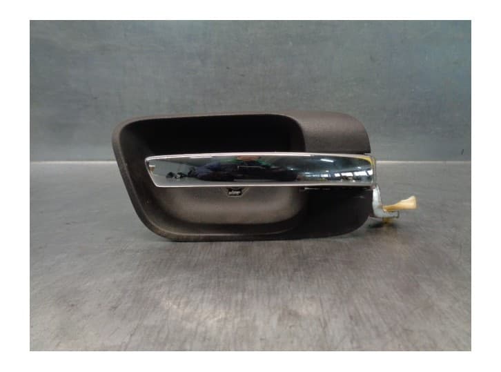 Recambio de maneta interior trasera derecha para chrysler 300c (lx, le) 3.0 crd referencia OEM IAM 1070402