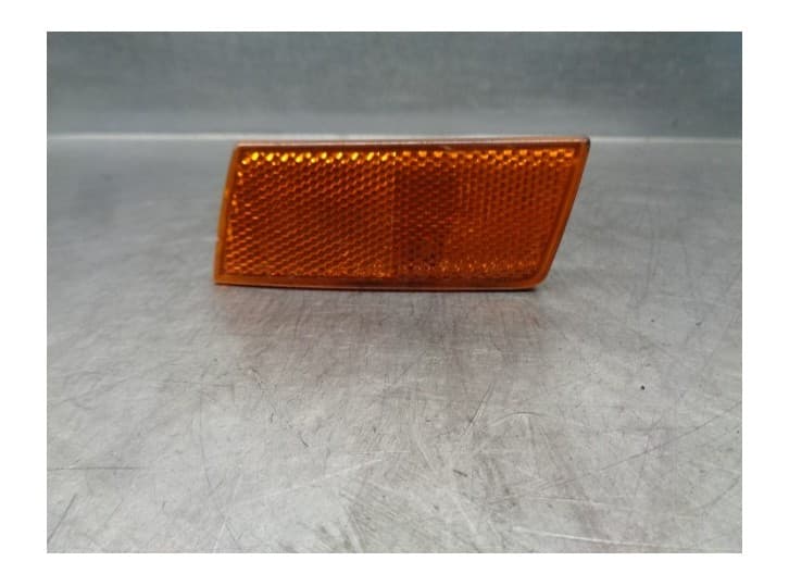 Recambio de piloto lateral izquierdo para chrysler 300c (lx, le) 3.0 crd referencia OEM IAM 4805861AA