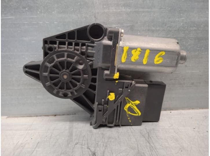 Recambio de motor elevalunas trasero derecho para volkswagen passat b5 (3b2) 1.9 tdi referencia OEM IAM 119094XXX 18 PINES 4 PUE