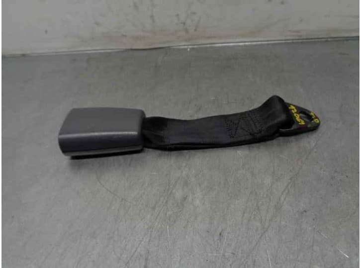Recambio de enganche cinturon trasero derecho para fiat bravo i (182_) 1.6 16v (182.ab) referencia OEM IAM