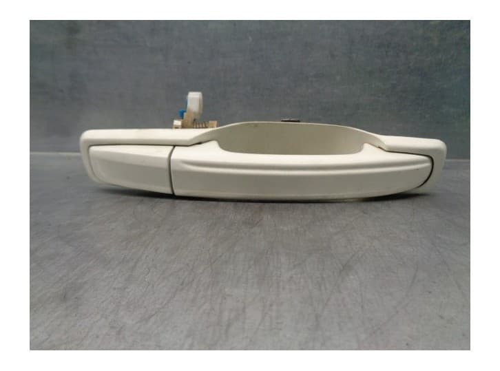 Recambio de maneta exterior trasera derecha para ssangyong rexton w / rexton 2.0 xdi referencia OEM IAM 7344008D00OAR