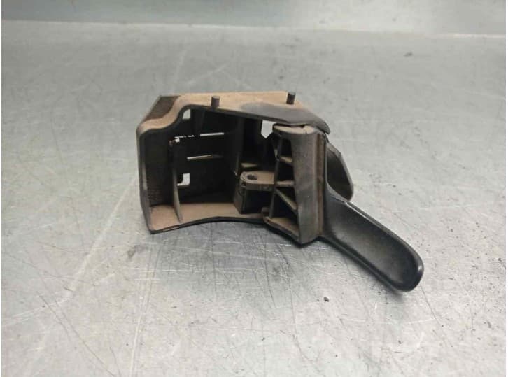 Recambio de maneta interior trasera derecha para volkswagen polo iii (6n1) 64 1.9 d referencia OEM IAM 6N0837142 5 PUERTAS