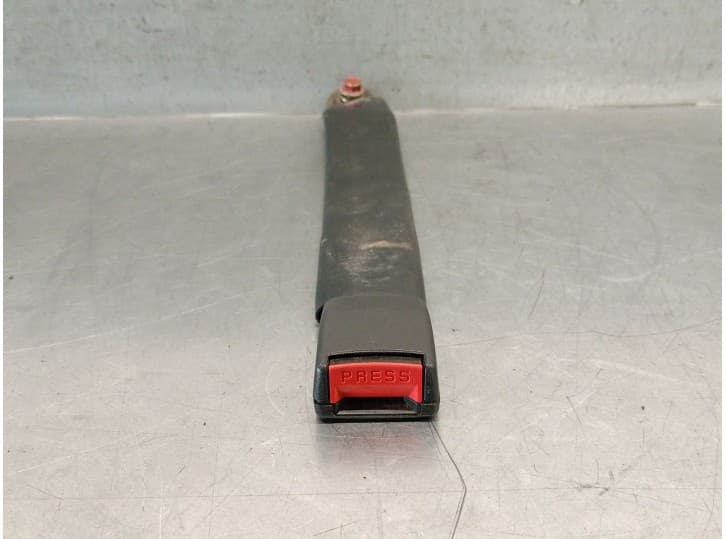 Recambio de enganche cinturon trasero derecho para hyundai galloper ii (jk-01) 2.5 td intercooler referencia OEM IAM P24321