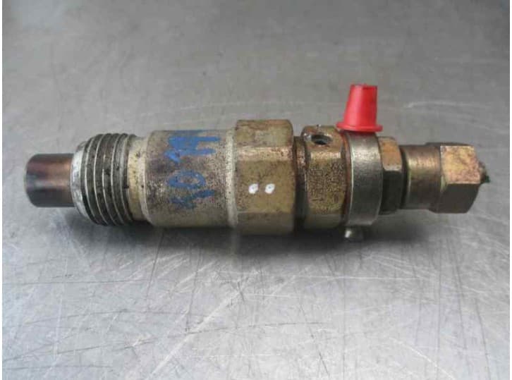 Recambio de inyector para nissan vanette autobús (c22) 2.0 d (ulc22) referencia OEM IAM 710721 845