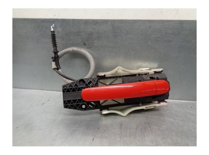 Recambio de maneta exterior trasera derecha para skoda rapid spaceback (nh1) 1.4 tsi referencia OEM IAM 5N0839885H 5 PUERTAS