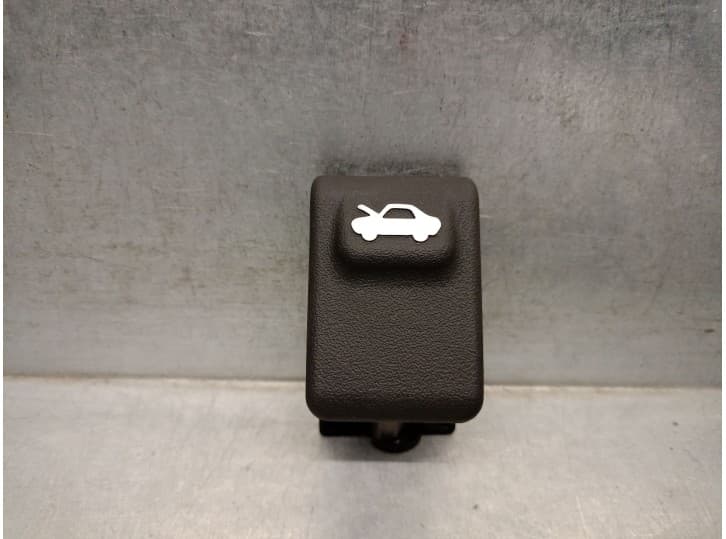 Recambio de cerradura capot para hyundai i20 iii (bc3, bi3) 1.0 t-gdi hybrid 48v referencia OEM IAM 8118234000