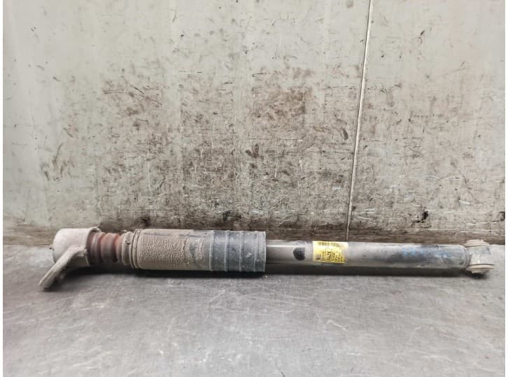 Recambio de amortiguador trasero derecho para chevrolet aveo sedán (t300) 1.3 d referencia OEM IAM 95479781 95479781