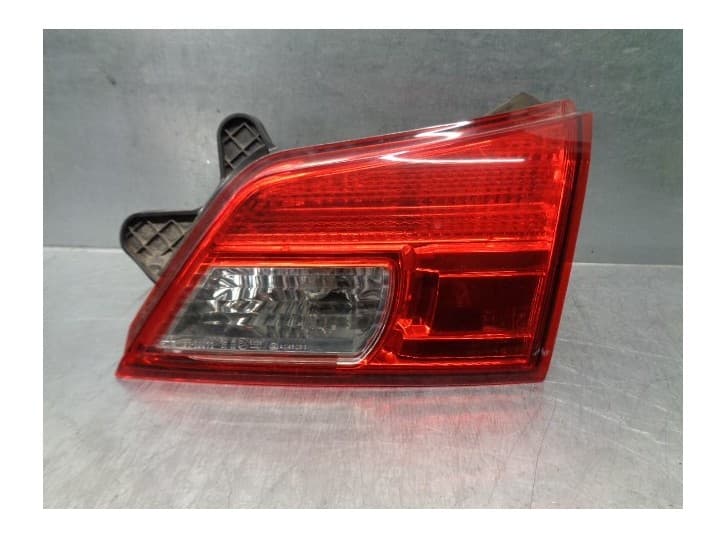 Recambio de piloto trasero porton derecho para subaru outback (br) 2.0 d awd (brd) referencia OEM IAM 84912AJ250 DE PORTON 5 PUE