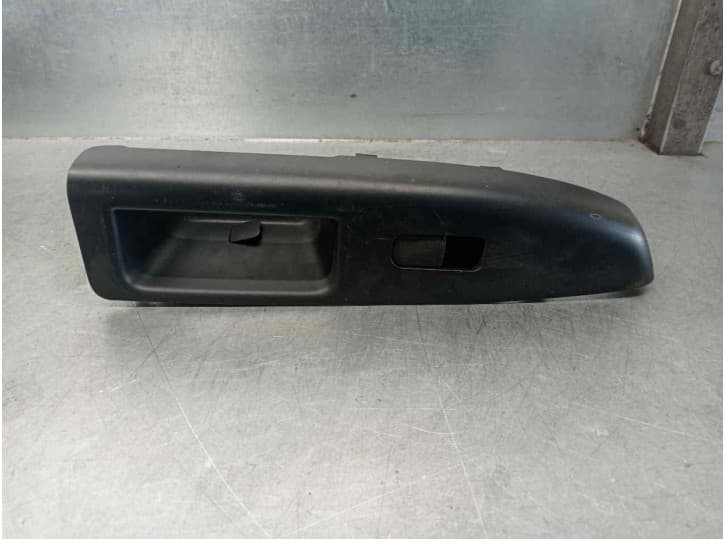 Recambio de mando elevalunas trasero derecho para kia soul i (am) 1.6 cvvt referencia OEM IAM 1727454WKS