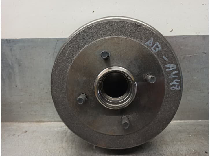 Recambio de tambor freno trasero para ford fiesta berl./courier referencia OEM IAM 14572310