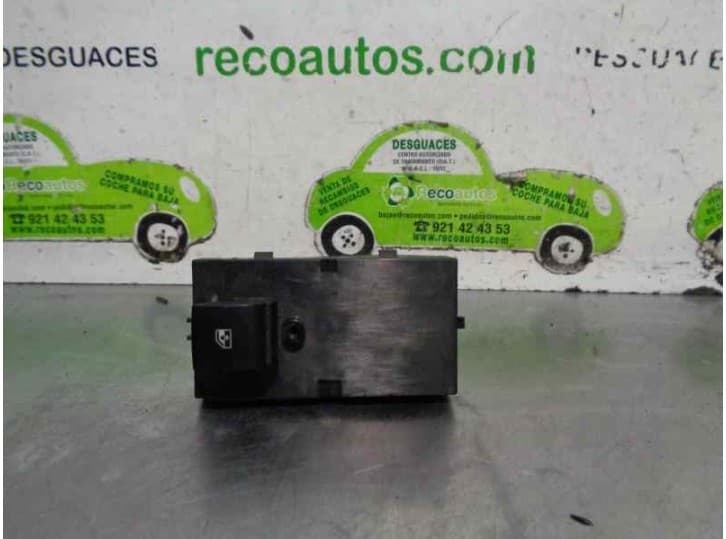 Recambio de mando elevalunas delantero derecho para opel meriva b monospace (s10) 1.3 cdti (75) referencia OEM IAM 13301886