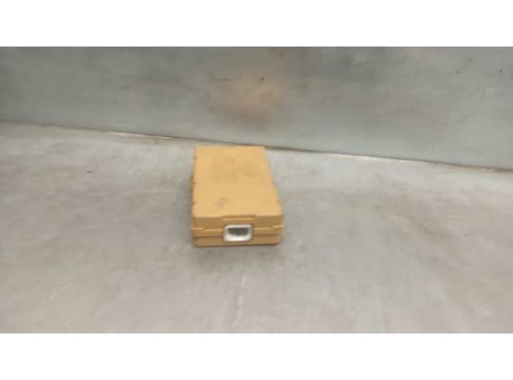 Recambio de caja reles / fusibles para toyota corolla verso (_e12_) 1.6 vvt-i (zze121_) referencia OEM IAM 8264113040 2323000230