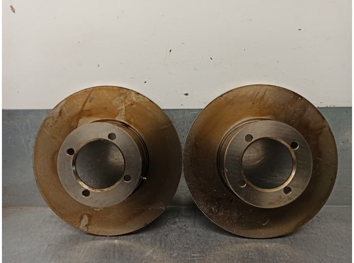 Recambio de disco freno trasero para opel kadett c referencia OEM IAM 6016013