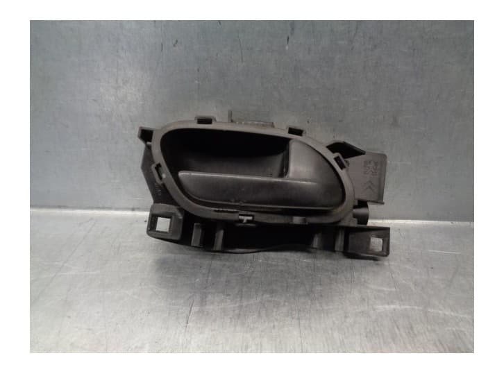 Recambio de maneta interior delantera derecha para citroën jumpy ii furgoneta 2.0 hdi 125 referencia OEM IAM 96555514XT
