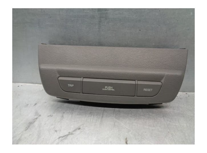 Recambio de mandos salpicadero para kia opirus (gh) 3.5 referencia OEM IAM 961573F001ML 961573F001