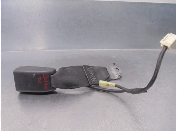 Recambio de enganche cinturon trasero central para subaru xv (_gp_) 2.0 i awd (gp7, g33gp) referencia OEM IAM 64680FJ050VI 4 Y 2