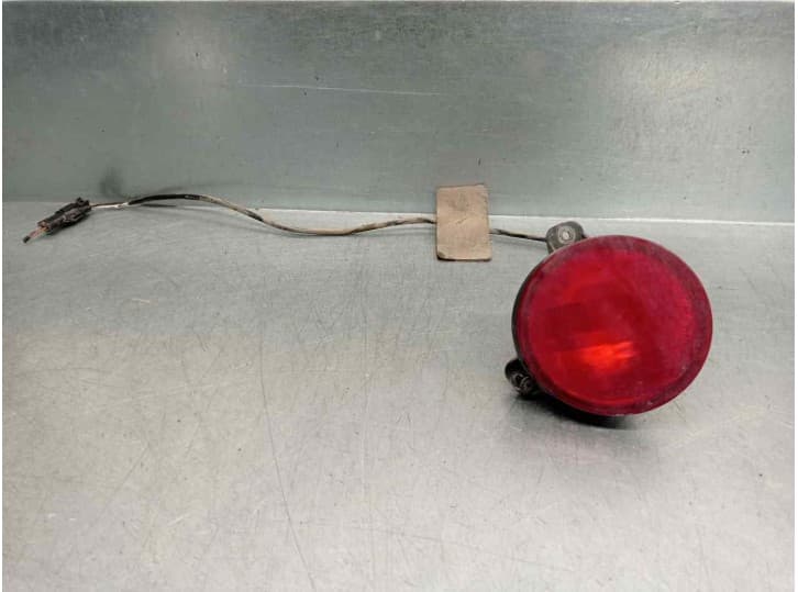 Recambio de piloto trasero izquierdo paragolpes para ssangyong actyon i 200 xdi 4wd referencia OEM IAM 8386131002