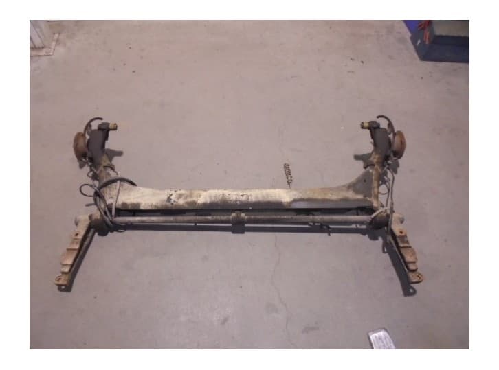 Recambio de puente trasero para renault 21 station wagon (k48_) 2.0 referencia OEM IAM 7701639928 PARA DISCOS 4 AGUJEROS BURRA 4