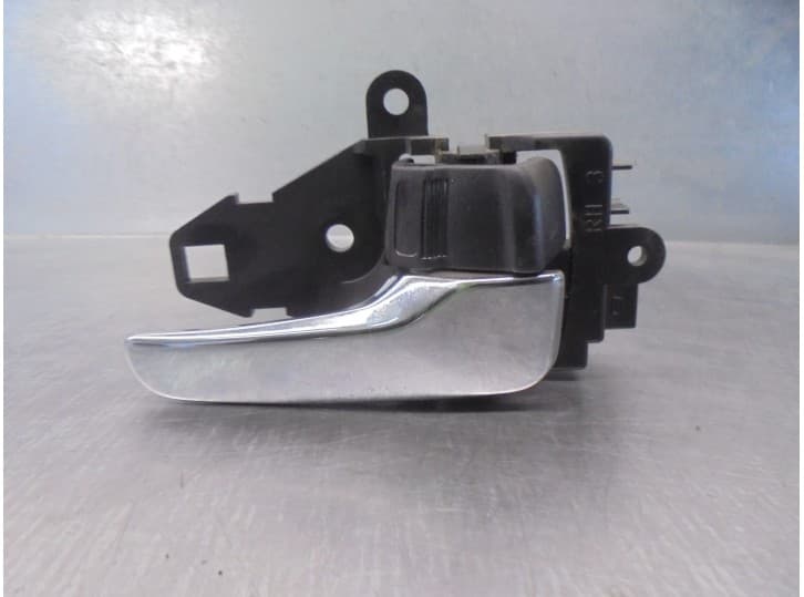 Recambio de maneta interior trasera derecha para mitsubishi lancer viii (cy_a, cz_a) 2.0 di-d (cy8a) referencia OEM IAM MN105360