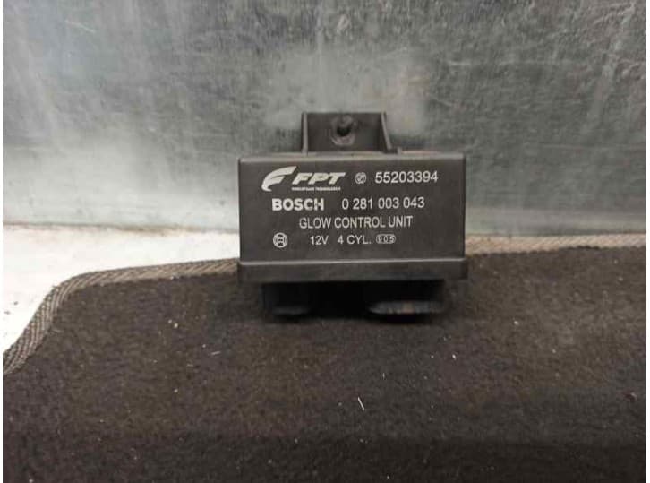 Recambio de caja precalentamiento para fiat bravo ii (198_) 1.6 d multijet (198axh1b) referencia OEM IAM 55203394 0281003043 BOS