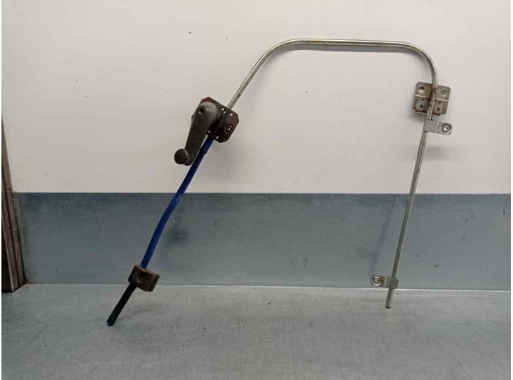 Recambio de elevalunas delantero derecho para seat terra furgoneta/station wagon (024a) 0.9 referencia OEM IAM MANUAL 4 PUERTAS