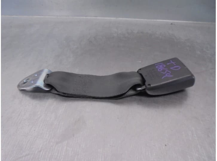 Recambio de enganche cinturon trasero derecho para mitsubishi lancer viii (cy_a, cz_a) 2.0 di-d (cy8a) referencia OEM IAM 7000A2