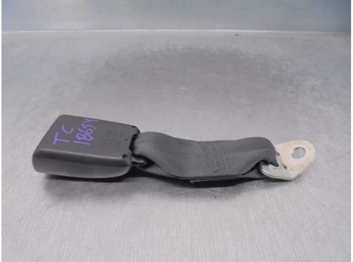 Recambio de enganche cinturon trasero central para mitsubishi lancer viii (cy_a, cz_a) 2.0 di-d (cy8a) referencia OEM IAM 7000A2