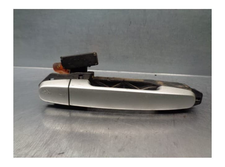 Recambio de maneta exterior trasera derecha para toyota avensis verso (m20) 1998 referencia OEM IAM 6921112220A0