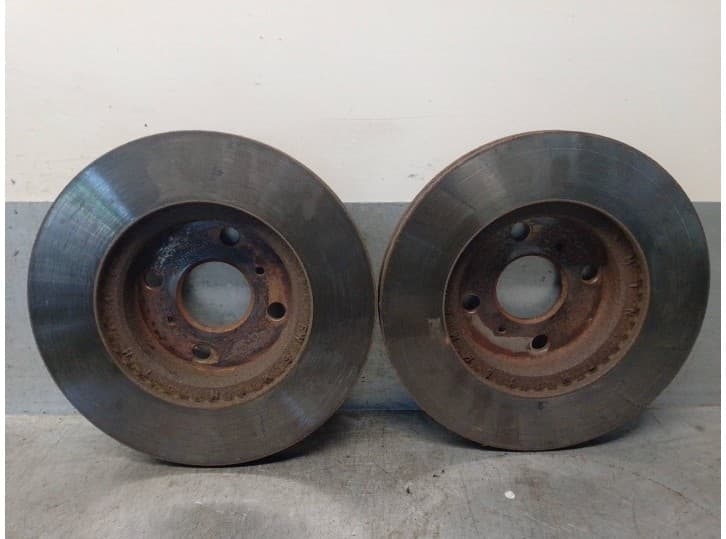Recambio de disco freno delantero para toyota yaris (_p1_) 1.4 d-4d (nlp10_) referencia OEM IAM 435120D050