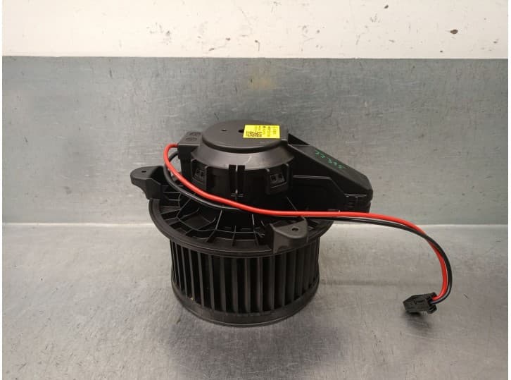 Recambio de motor calefaccion para mercedes-benz cla shooting brake (x118) cla 200 (118.687) referencia OEM IAM A2478308400 A247
