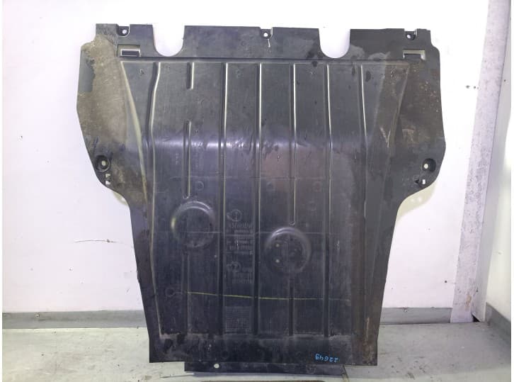 Recambio de cubrecarter para renault captur i (j5_, h5_) 0.9 tce 90 referencia OEM IAM 8200540585 8200161848