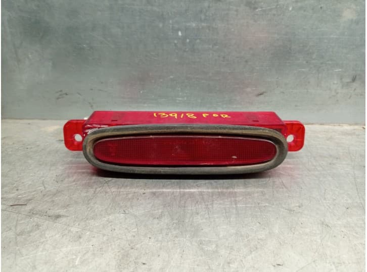 Recambio de luz central de freno para mazda 3 sedán (bk) 1.6 (bk12) referencia OEM IAM BS4J51580 4 PUERTAS