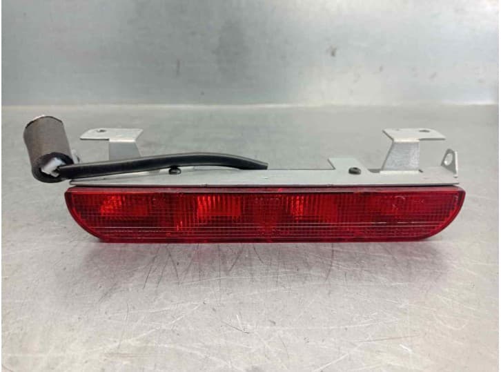 Recambio de luz central de freno para mitsubishi colt vi (z3_a, z2_a) 1.3 (z21a) referencia OEM IAM 09967029