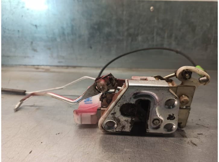 Recambio de cerradura puerta delantera derecha para toyota aygo (_b1_) 1.0 (kgb10_) referencia OEM IAM 693100H010 5 PUERTAS