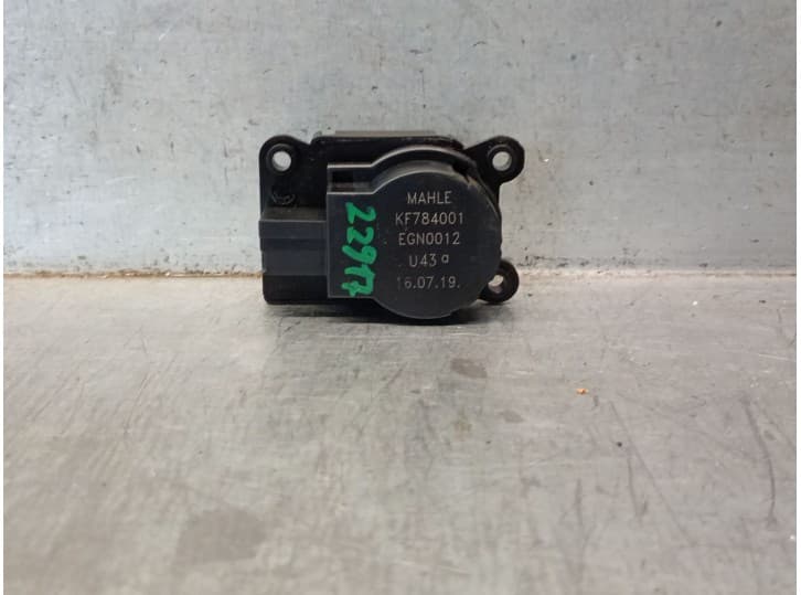 Recambio de motor apertura trampillas climatizador para opel corsa f (p2jo) 1.2 (68) referencia OEM IAM KF784001 KF784001