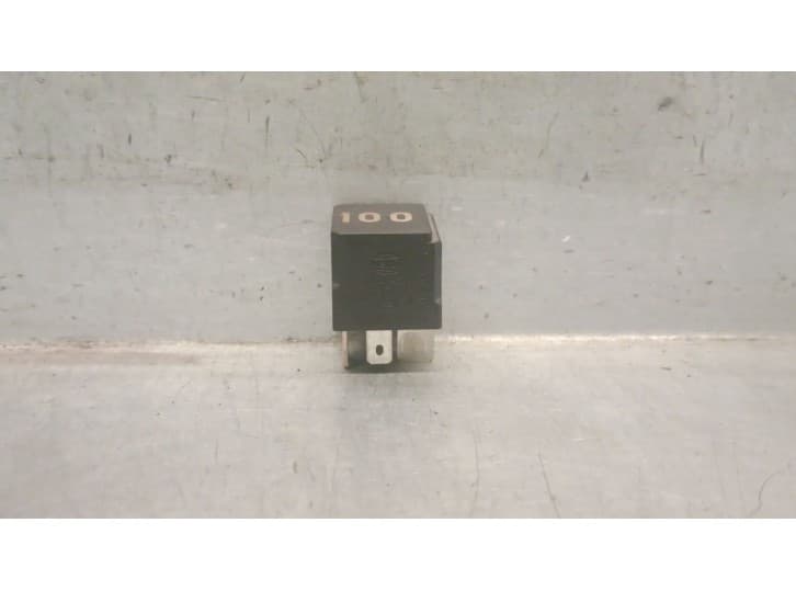 Recambio de rele para volkswagen caddy iv monospace (sab, saj) 2.0 tdi 4motion referencia OEM IAM 7M0951253A